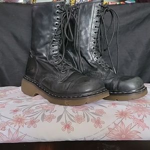 Dr Martin boots